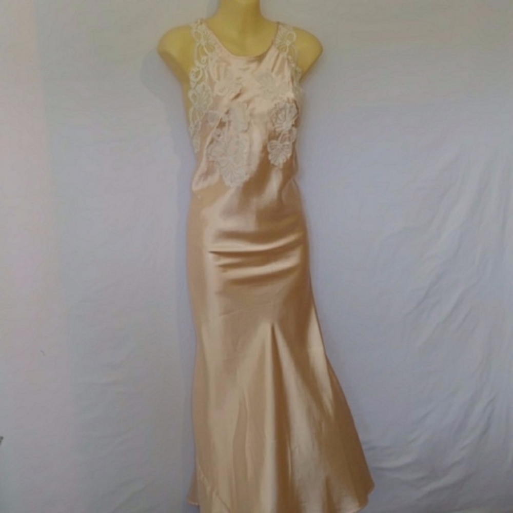 CASSINI NIGHTGOWN VINTAGE LACE SEXY FEMININE EXC~S